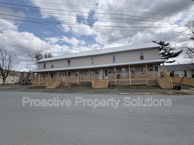 Building Photo - 1404-1412 Sanderson Ave