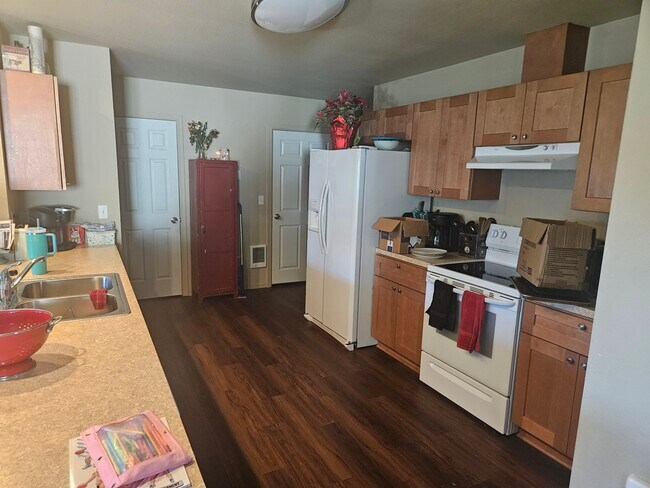 Foto del edificio - 414 8th Ave NW