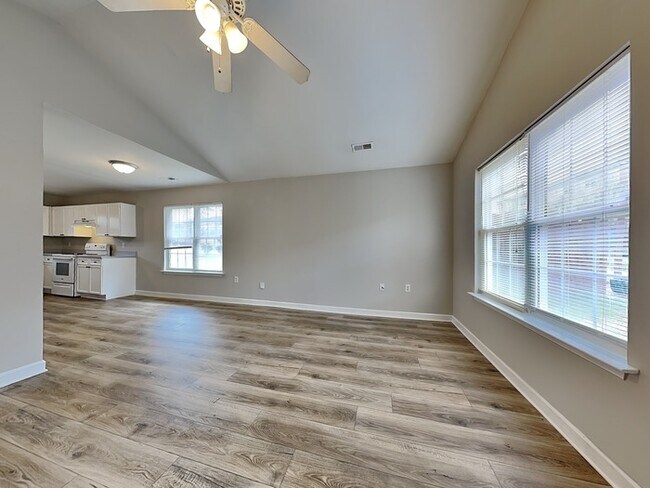 Foto del edificio - 1303 Braveheart Ln