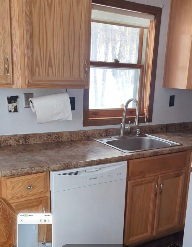 Building Photo - 102 Winding Way