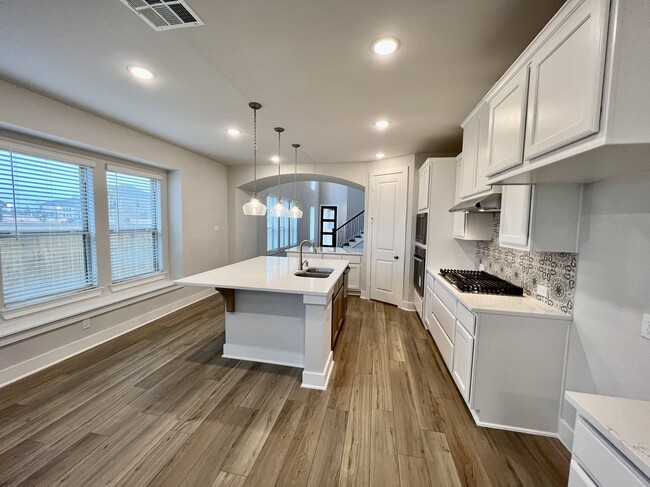 Building Photo - 18426 Palmetto Vw Dr