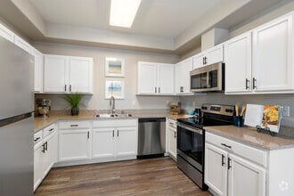 Interior Photo - EDGEWATER AT VIRGINIA LAKE