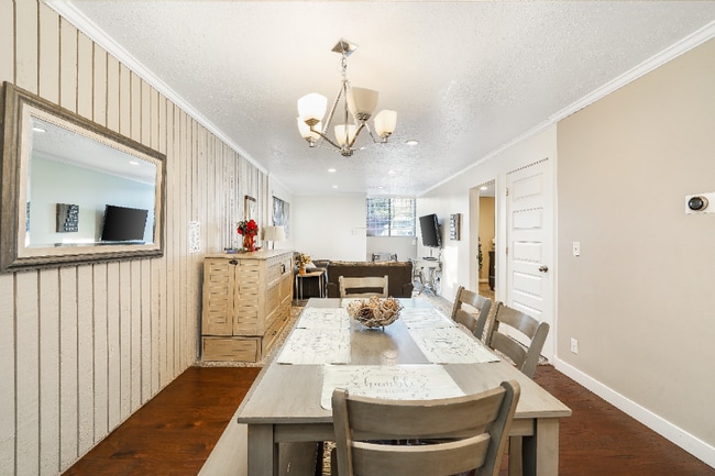 Photo - 300 S 700 E Apartment