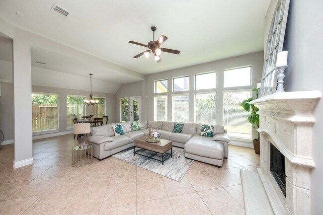 Building Photo - 27907 Brandy Creek Lane