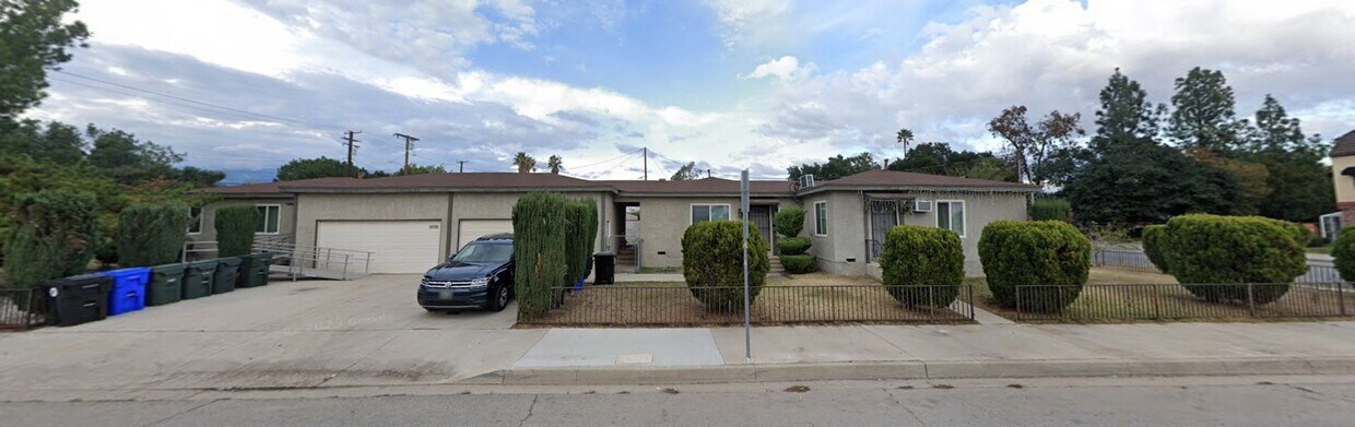 Primary Photo - 16702 Orange Way