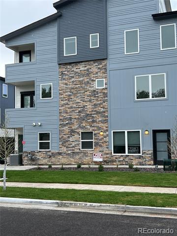 Building Photo - 1514 Ingalls St