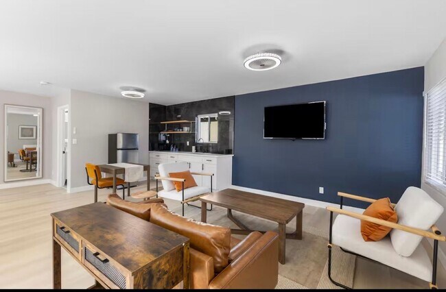 Foto del edificio - Furnished One Bedroom Cottage in Castro Valley