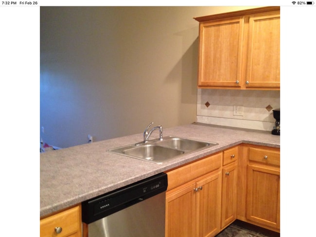 Kitchen - 3 Frank Pl