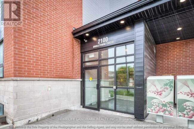 Photo du bâtiment - 2100 Bridletowne Cir