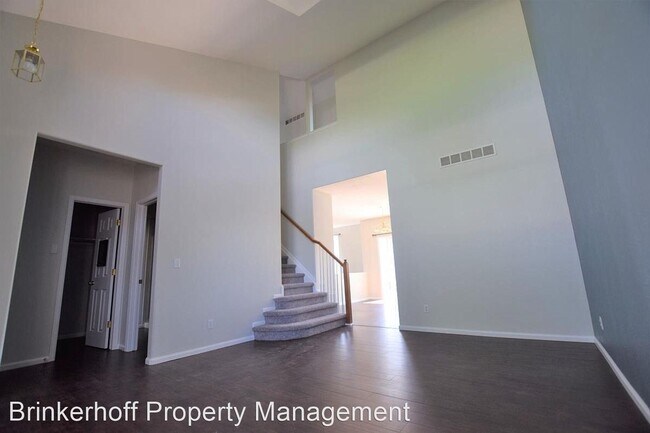 Building Photo - 5 br, 3 bath House - 11862 Altura St