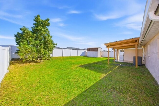 Foto del edificio - 5681 Tulip Ave