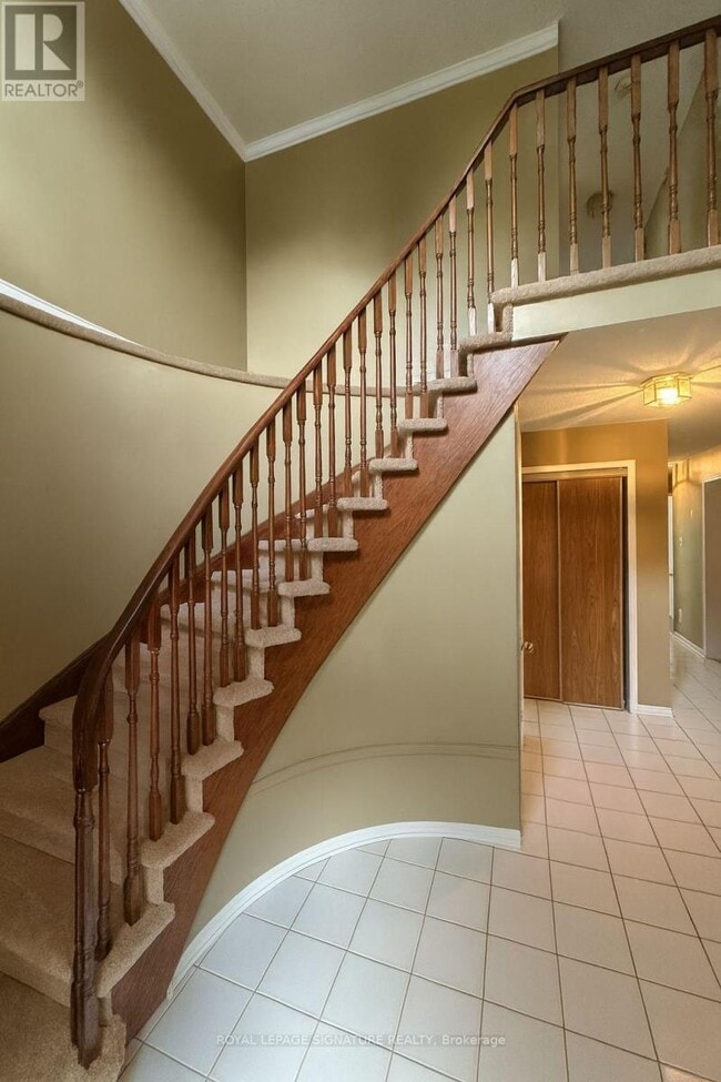 Building Photo - 3194 Renton Rd