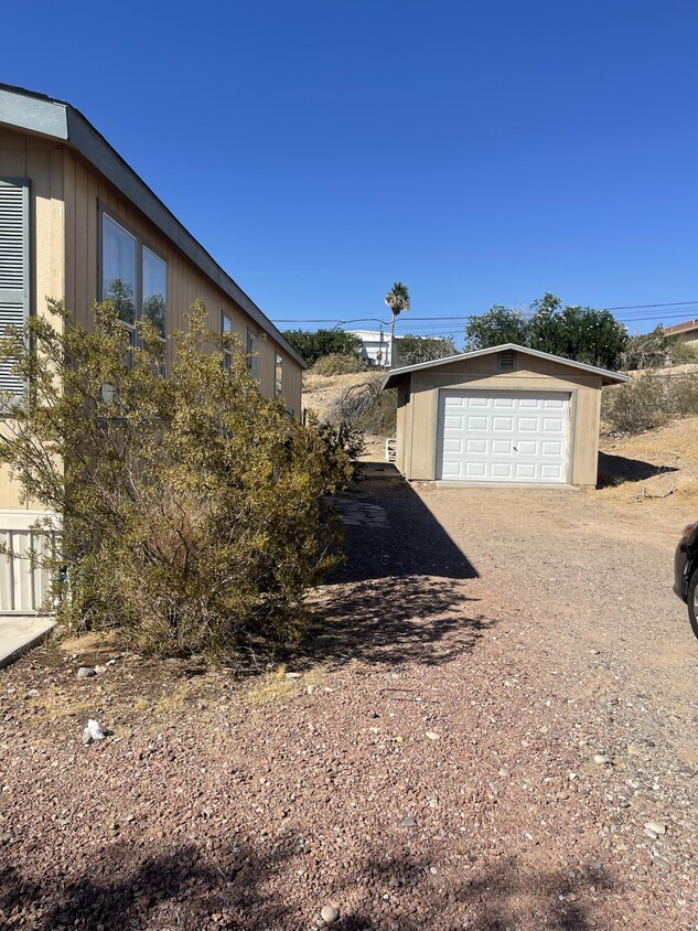 Foto del edificio - 1632 Sierra Vista Dr