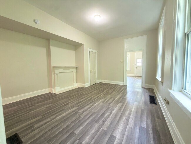 Foto del edificio - 1030 Considine Ave