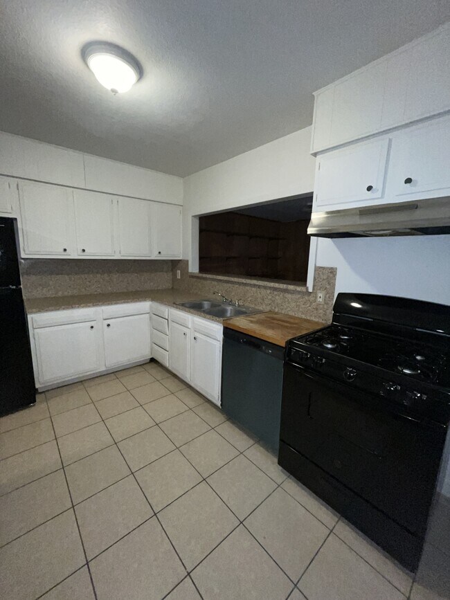 Foto del edificio - 12 Putnam Ave