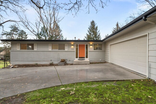 Building Photo - Highlands Home located on the Crane Creek ...