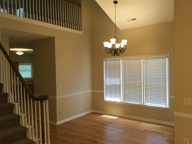 Building Photo - 3200 Daingerfield Drive