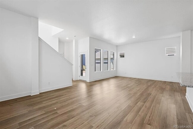 Foto del edificio - 21048 E 63rd Ave