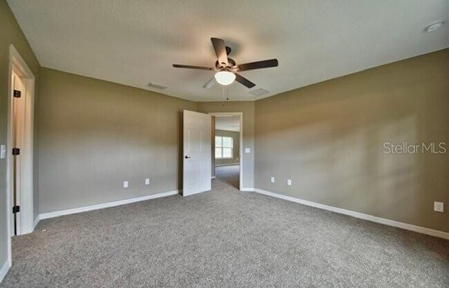 Foto del edificio - Brand New Home In Marion Oaks