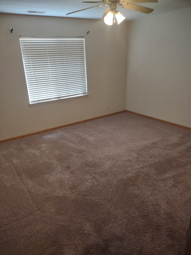 Bedroom - 2283 Surfside Dr