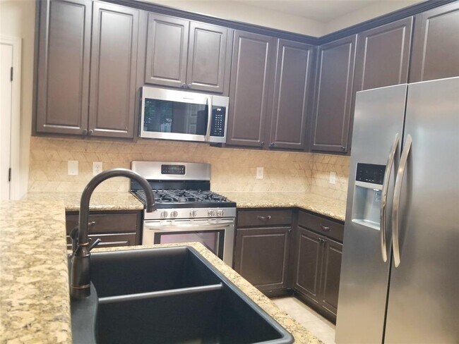 Foto del edificio - 16526 Beckland Ln