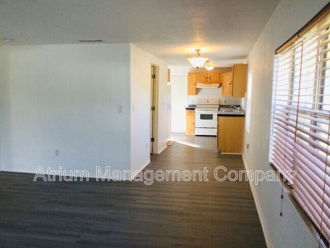 Foto del edificio - 2400 Grant St