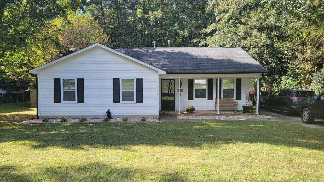923 Foxborough Rd, Charlotte, NC 28213 House Rental in Charlotte, NC