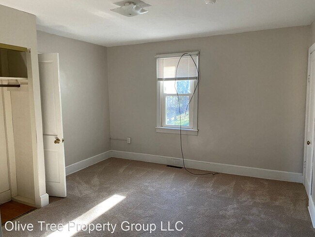 Building Photo - 3 br, 1 bath House - 113 Ward Avenue