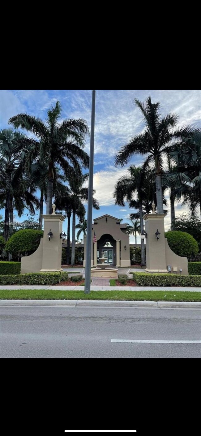 Foto del edificio - 3283 NE 11th Dr