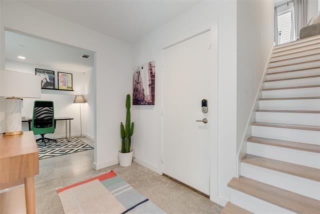 Building Photo - 4705 Bryan St