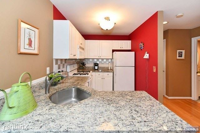 Building Photo - 2 br, 2 bath Condo - 101 Royal Ave