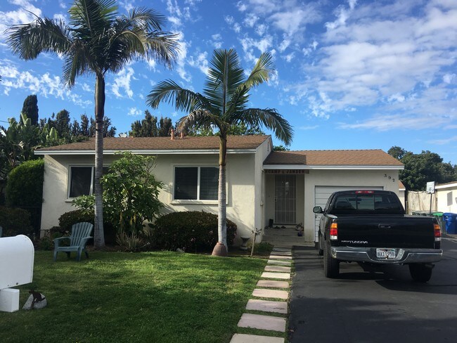 Foto del edificio - 392 Ralcam Pl