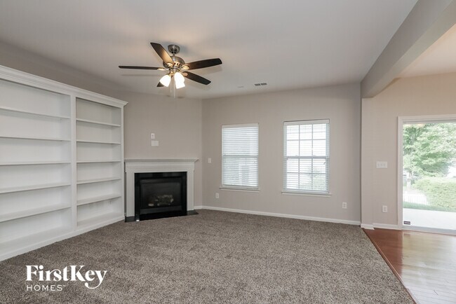 Foto del edificio - 3927 Caldwell Ridge Pkwy