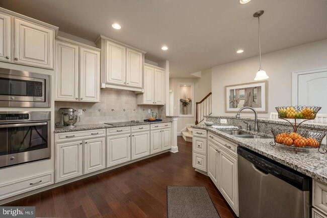 Building Photo - 22480 Grebe Ln