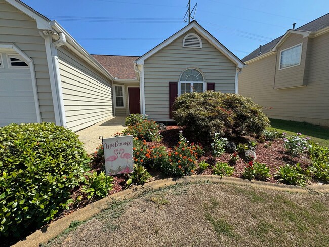 Building Photo - Sunroom and Fenced Backyard in the Heart o...