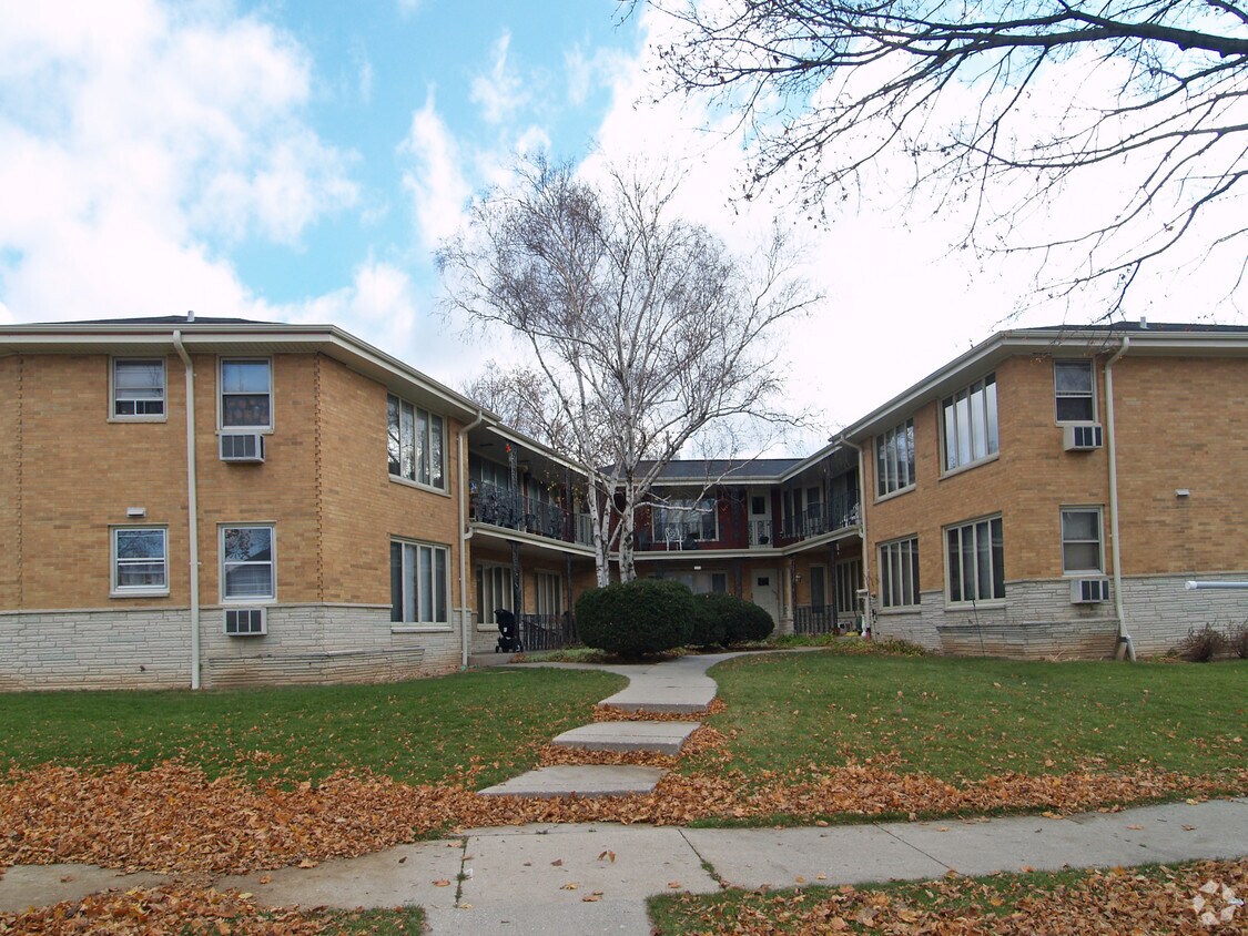 Foto principal - 3202 N 76th St - 14 Unit