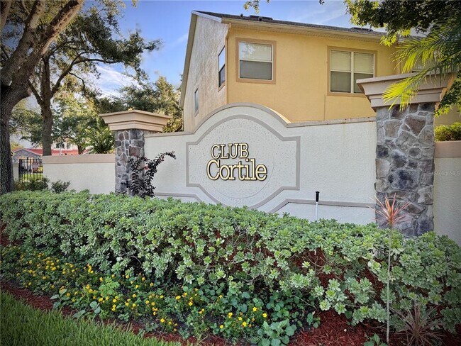 Foto del edificio - 2798 Club Cortile Cir