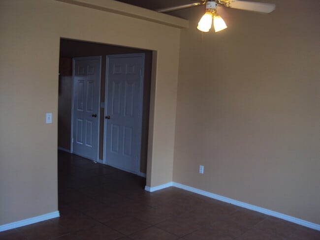 Building Photo - Beautiful Home in St. George