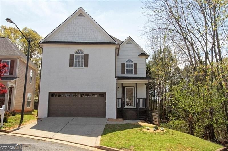 Primary Photo - 2210 Orchard Park Cir NW