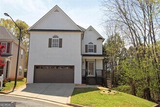 Building Photo - 2210 Orchard Park Cir NW