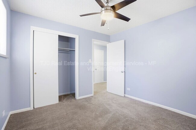 Foto del edificio - 970 N Downing St