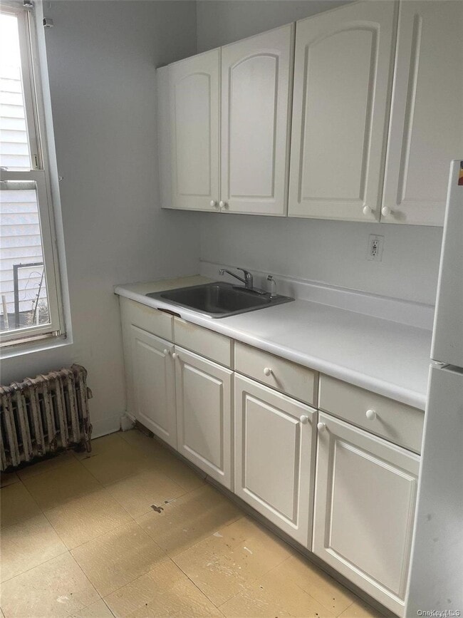 Foto del edificio - 62 Middle Neck Rd