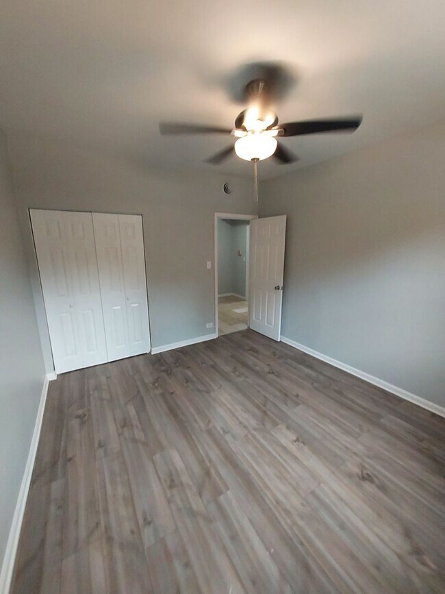 Building Photo - 4700 W Flournoy St