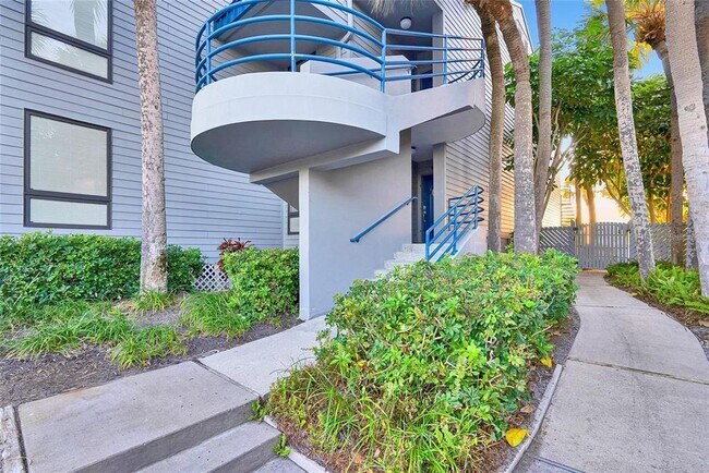 Foto del edificio - 910 Pinellas Bayway S