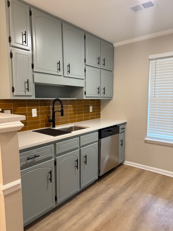 Foto del edificio - 8303 Mountain Pass