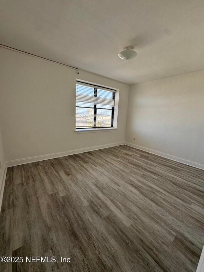 Foto del edificio - 311 E Ashley St