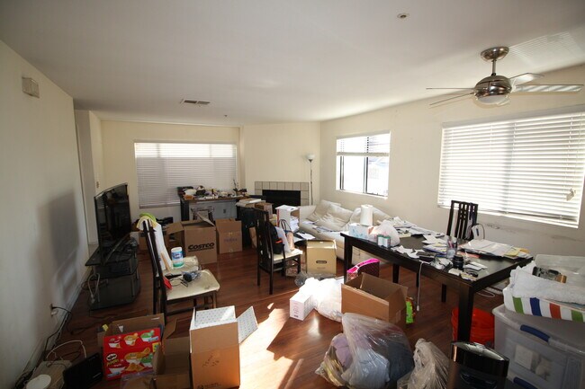 Foto del edificio - 111 N Marguerita Ave