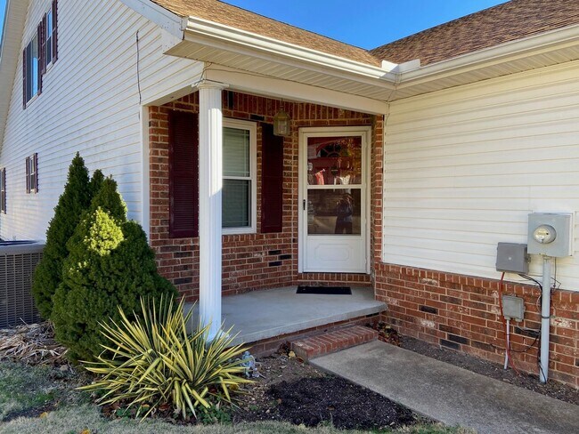 Foto del edificio - Beautiful Patio Home in Pointe Royale on t...