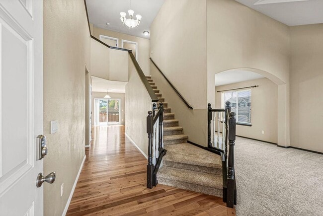 Foto del edificio - Spacious Corner Lot Home Near JBLM | 4 Bed...