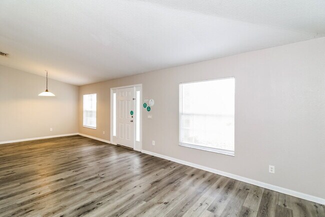 Foto del edificio - 4080 Twinbush Terrace